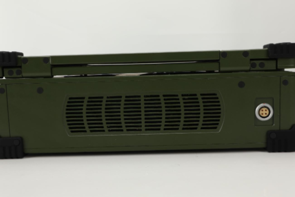 東田便攜式工業(yè)電腦.png